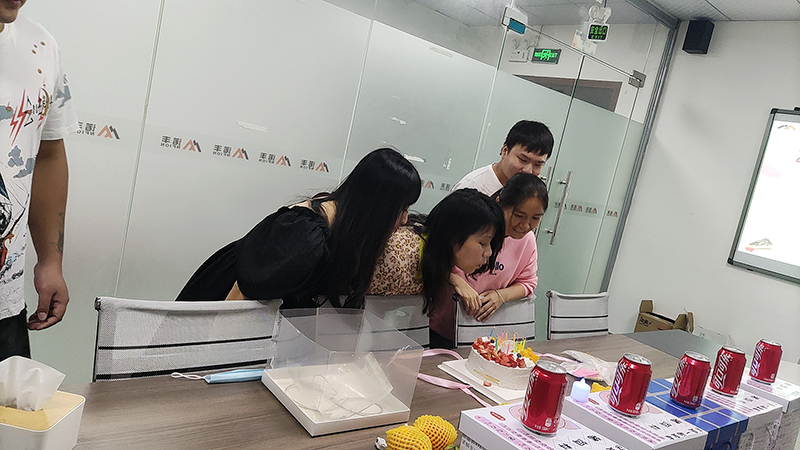 员工生日会|为爱而聚，感恩遇见